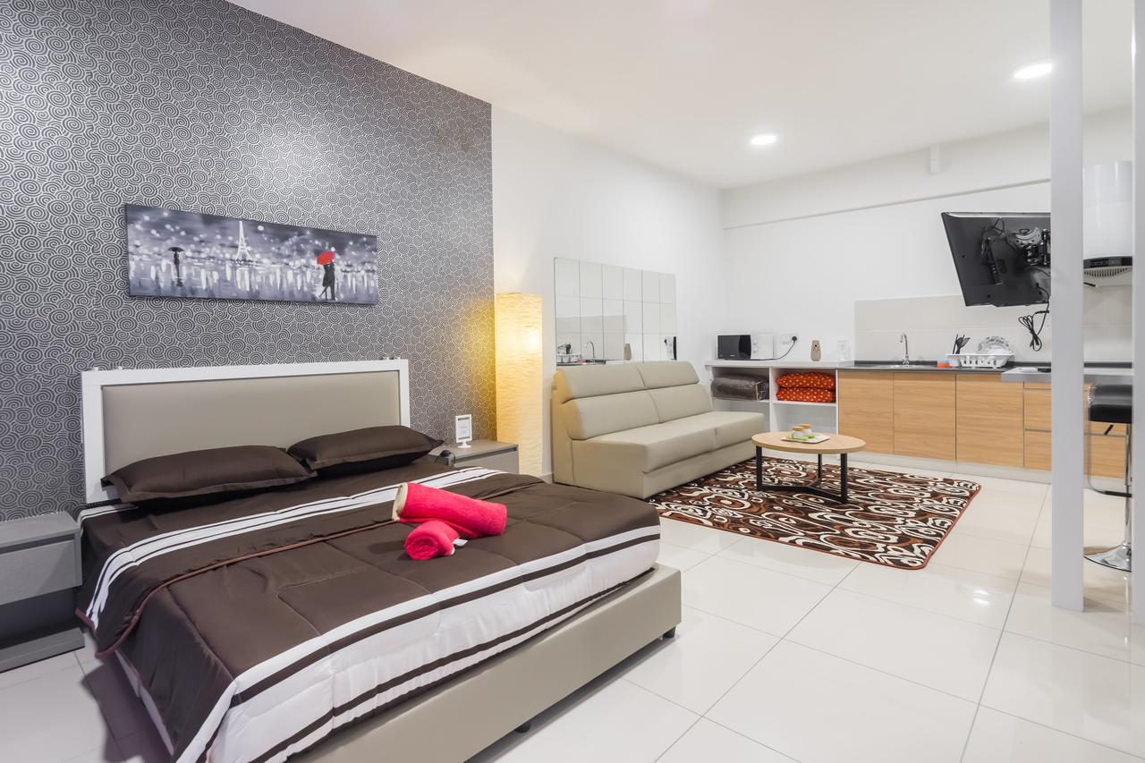 Comfort Zone Premium Guesthouse @ Evo Bangi Exterior foto