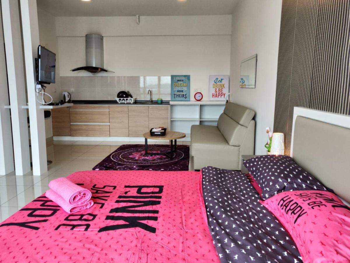 Comfort Zone Premium Guesthouse @ Evo Bangi Exterior foto